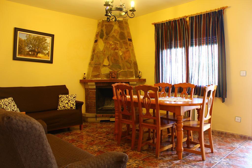 Residencial Los Robles アロヨ・フリオ 部屋 写真